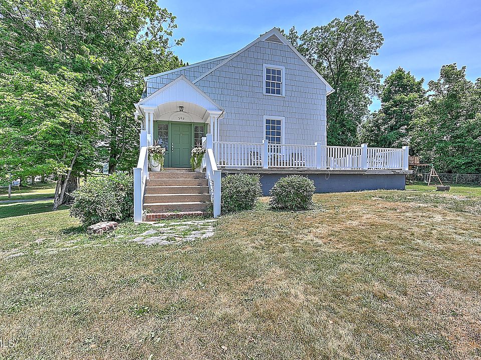 1st image of 305 Park St
