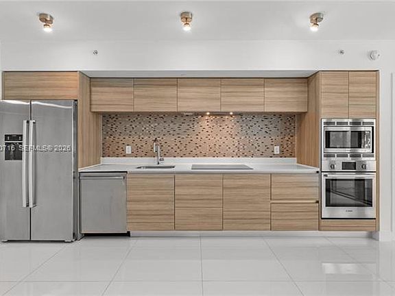 4th image of 6620 Indian Creek Dr APT 116