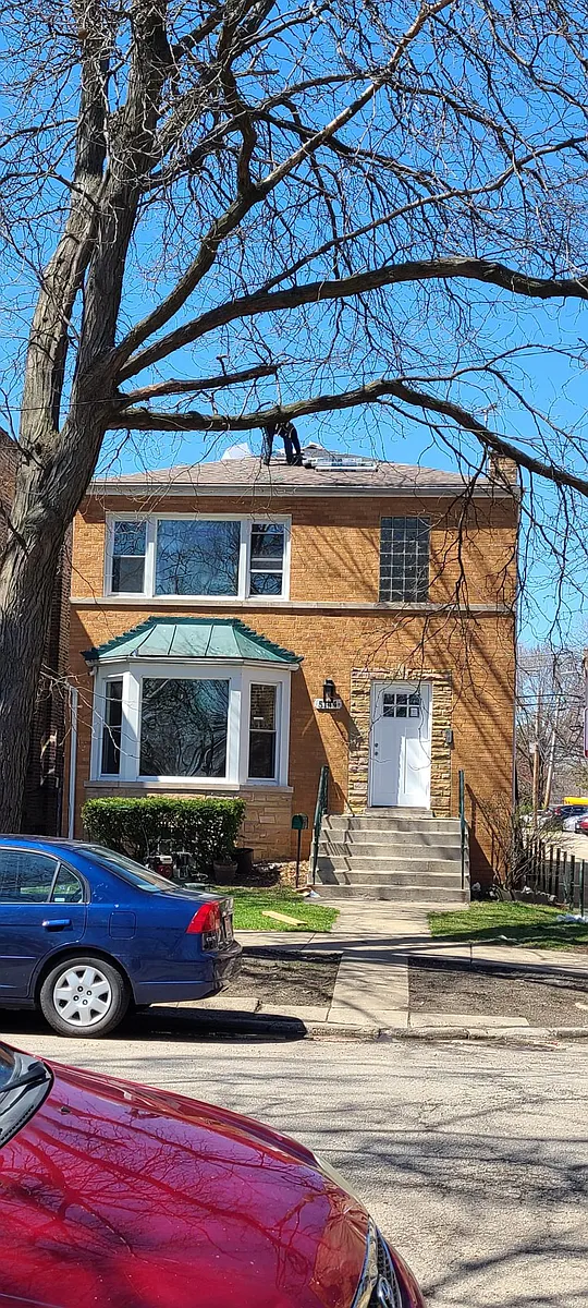Building Photo - 5144 N Avers Ave #2