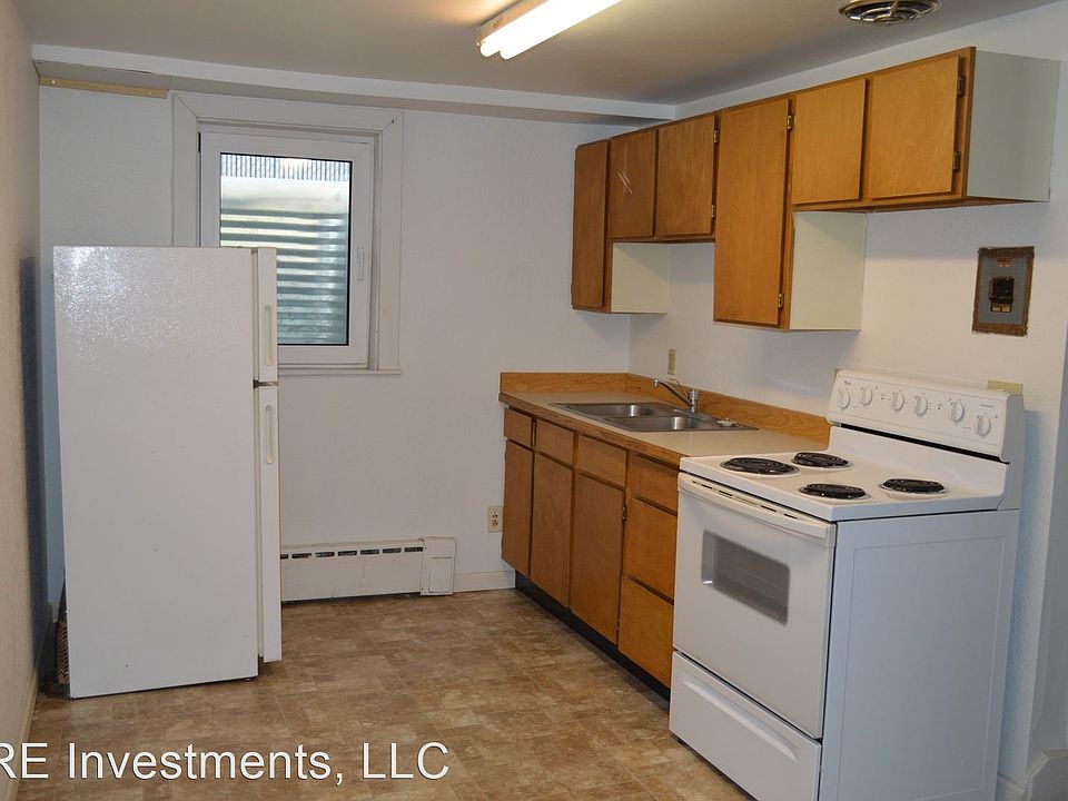 1st image of 914 16th Ave APT 7