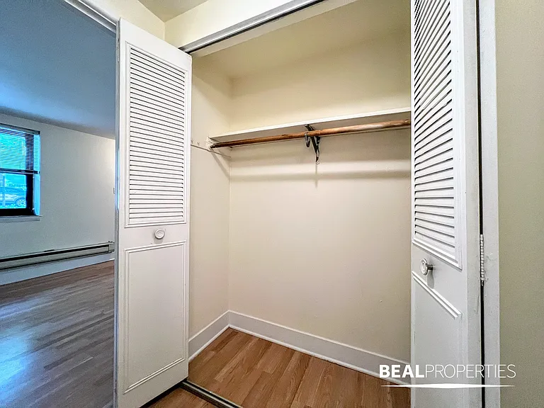 660 West Wrightwood — Photo 12