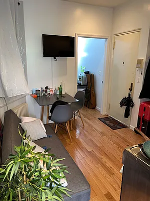 Rented by GPS Realty NYC | media 19