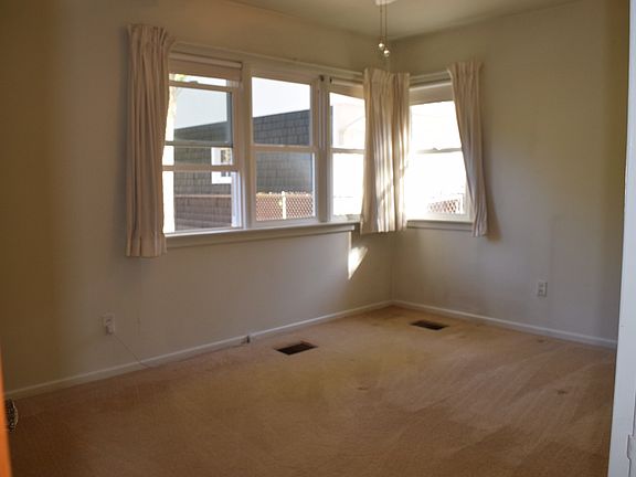 5th image of 801 Starwick Dr
