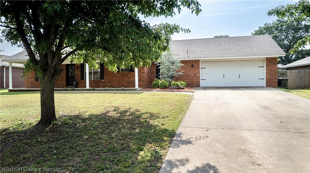 104 N Richardson Ave, Sallisaw, OK 74955 MLS 1065349 Zillow