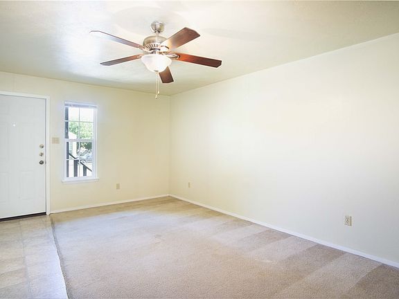 2nd image of 308 Manuel Dr APT D
