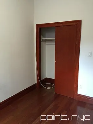 Rented by Point NYC | media 21