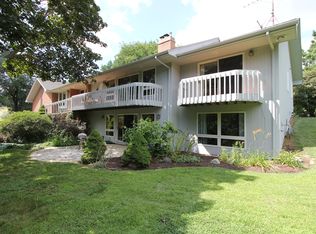 2380 Behan Rd, Crystal Lake, IL 60014