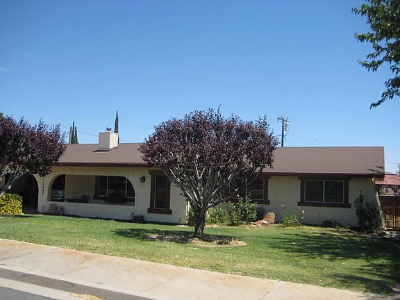 4th image of 13983 Millbrook Dr