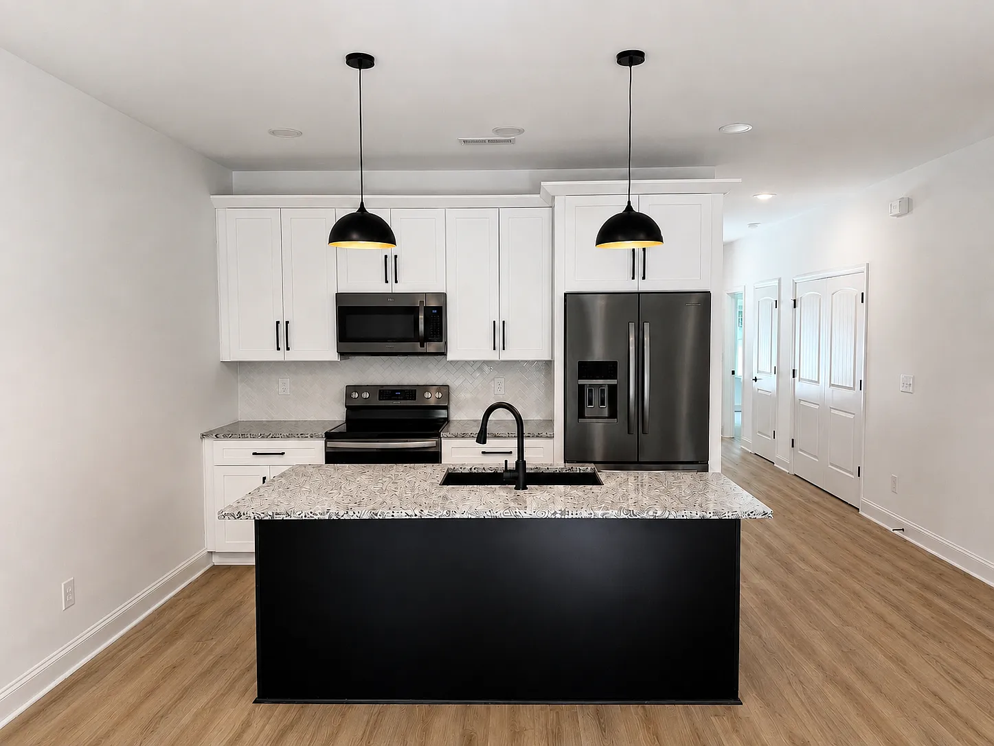 3 bed, 1240 sqft, $1,850 — Photo 2