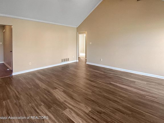 3rd image of 3457 Mary Claire Ln