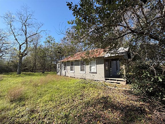 4th image of 34159 Butternut Ln