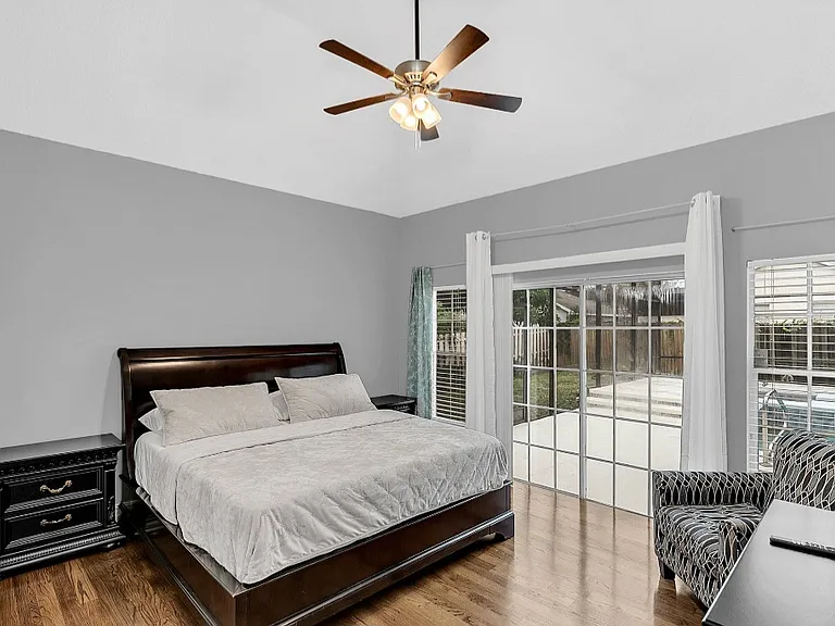 1031 Byerly Way — Photo 15