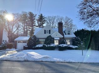 21 Lenox Cir, Lawrence, MA 01843