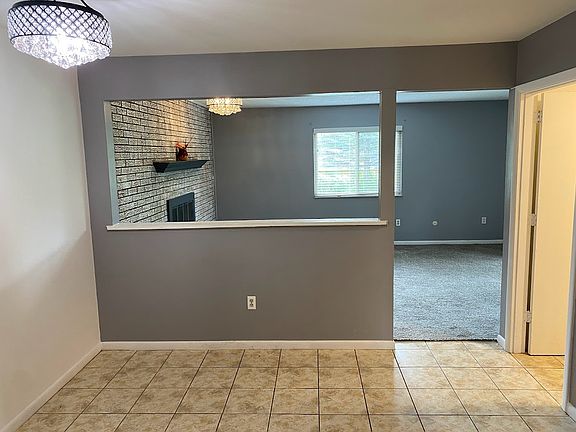 5th image of 3112-3114 Honeycutt Cir
