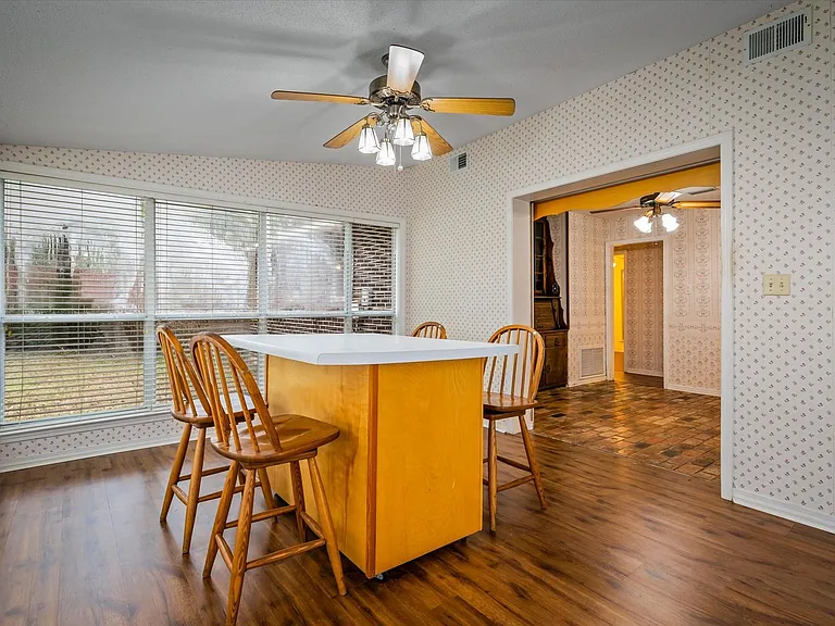 7300 Cypress Ave — Photo 7