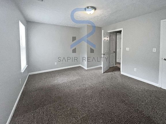 4th image of 5866 Trent Walk Dr