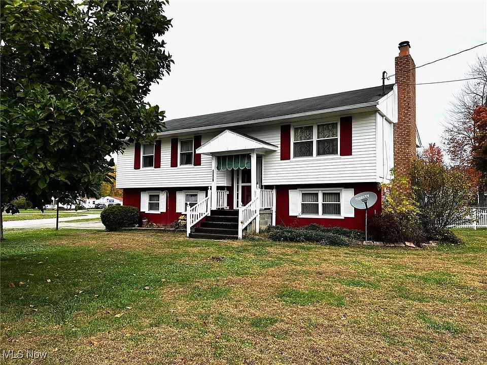 1st image of 2910 Crestwood Dr NW