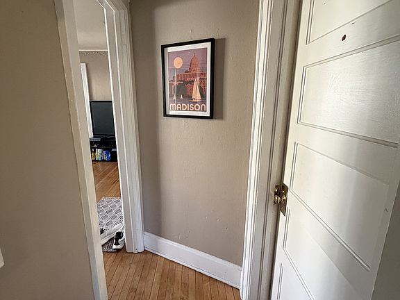 4th image of 123 N Blair St #125
