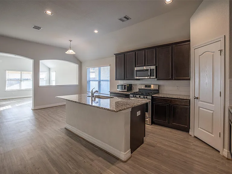 3427 Avary River Ln — Photo 5