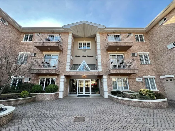 62-48 Mount Olivet Crescent #2B, Middle Village, NY 11379
