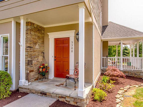 4th image of 5300 Windingbrooke Ln