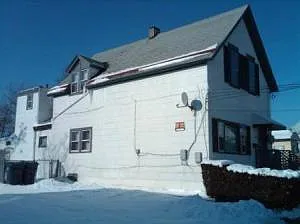 562 Wilson St — Photo 2
