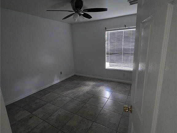 4th image of 409 Hull Ave S