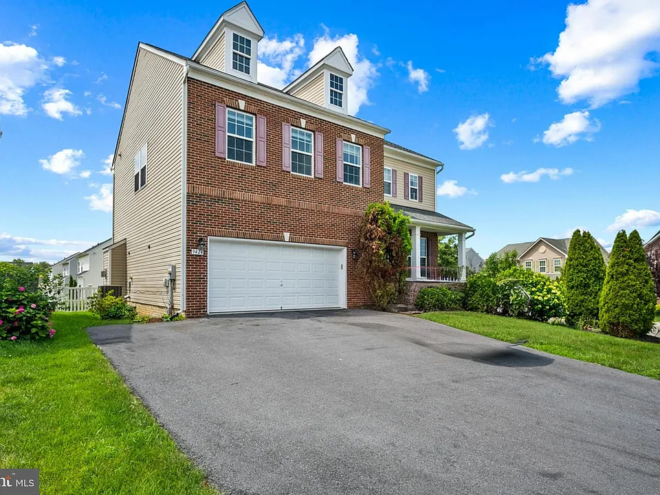 9424 Morning Dew Dr