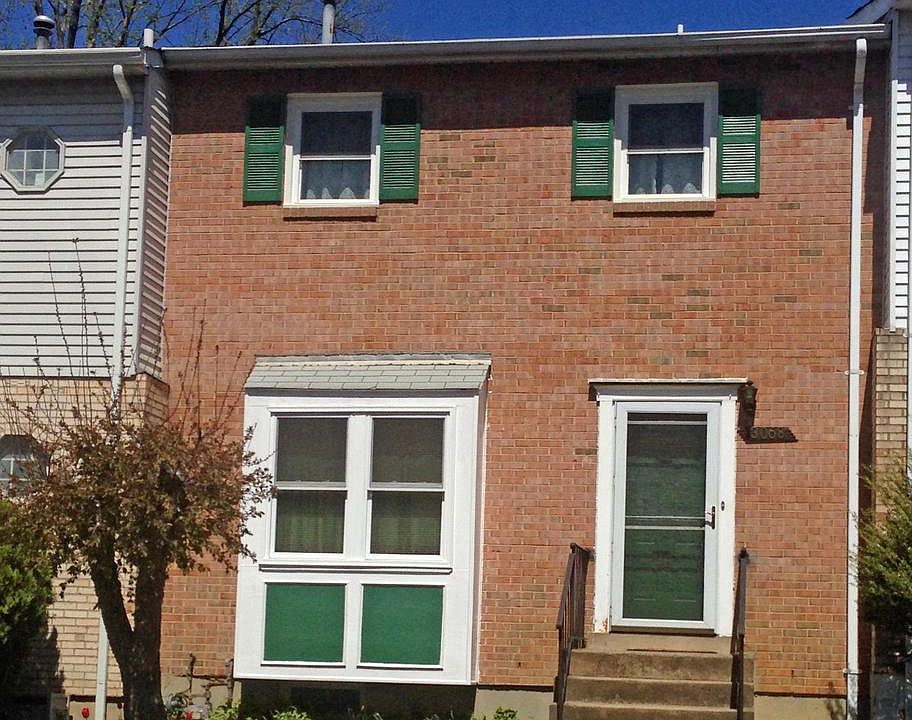 2nd image of 3068 White Birch Ct