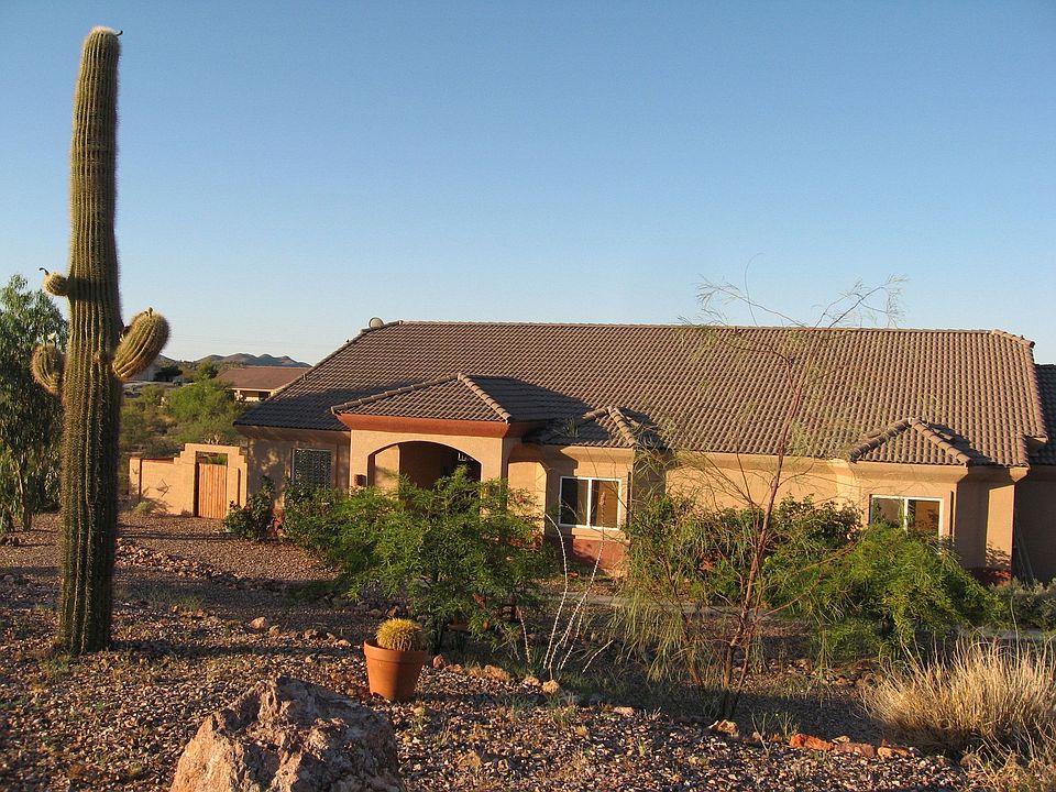 House w/Saguaro Cactus