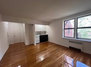 6188 Dry Harbor Rd APT 3A, Flushing, NY 11379