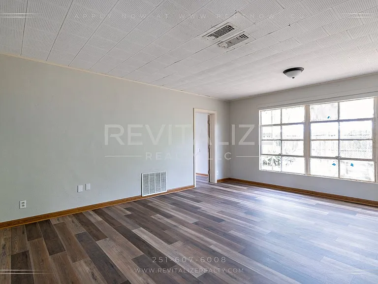 3230 Greenleaf Ct — Photo 21