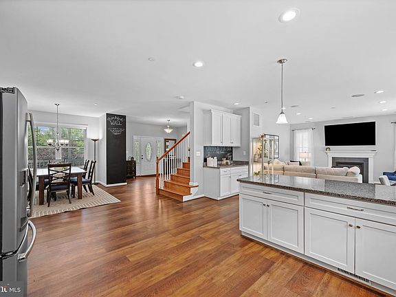 5th image of 7631 Old Columbia Rd