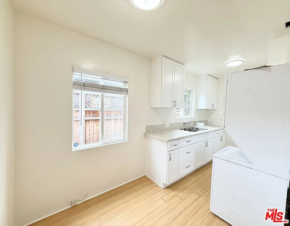 1 bed, 1.0 bath, 555 sqft, $2,500 — Photo 3