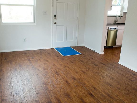 3rd image of 4302 W North A St #1/2