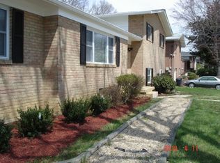 2202 Rosecroft Blvd, Fort Washington, MD 20744
