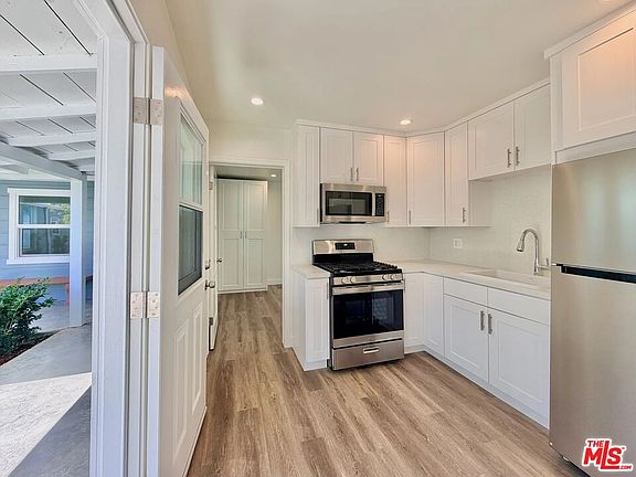 3rd image of 501 S Gaylord Dr