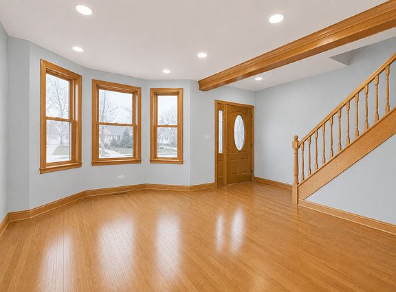 2nd image of 3309 S Lowe Ave