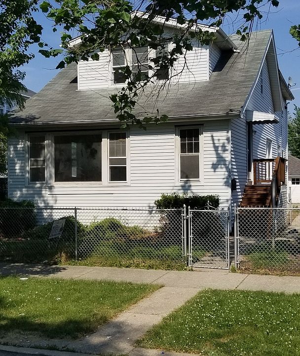 1st image of 139 Washington Ave