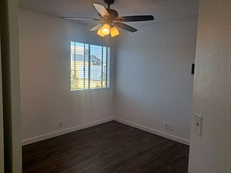 Sunshine Apartments — Photo 7