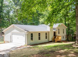 240 Hearthstone Dr, Newnan, GA 30263