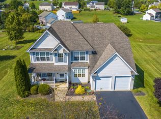 1226 Crushed Apple Dr, Martinsburg, WV 25401