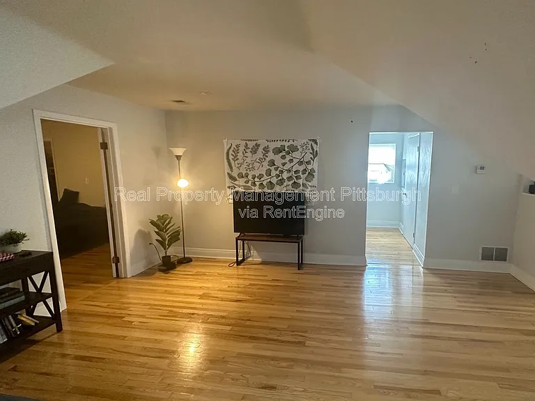 5619 E Liberty Blvd #3 — Photo 3