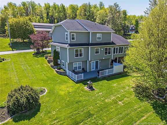 3rd image of 90 Nowlan St