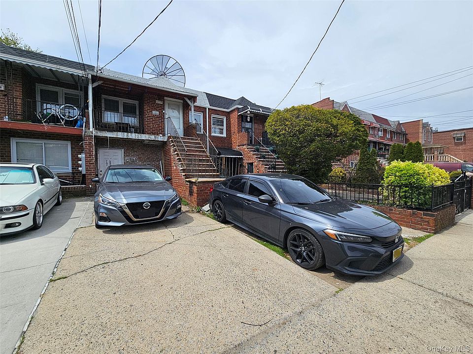 2nd image of 2048 E 53rd Place