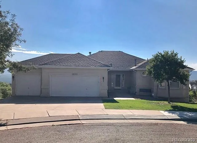 15310 Ridgefield Ln — Photo 1