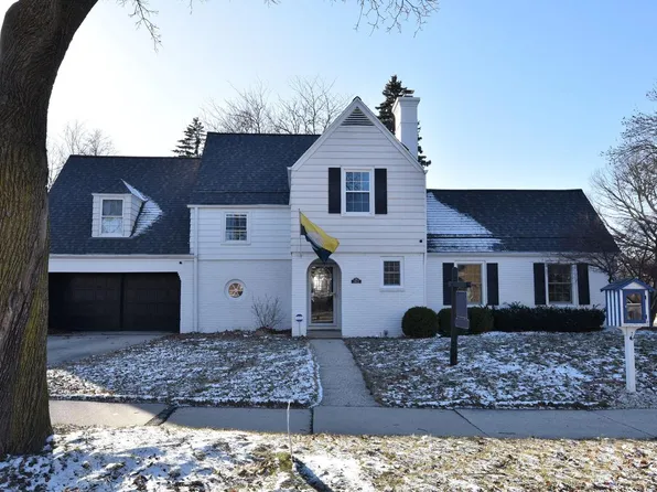 2827 North 71st STREET, Milwaukee, WI 53210