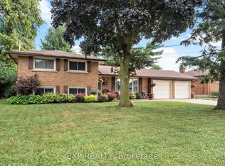 6711 McMicking St, Niagara Falls, ON L2J 1X5