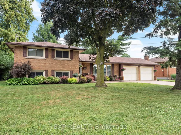 6711 McMicking St, Niagara Falls, ON L2J 1X5