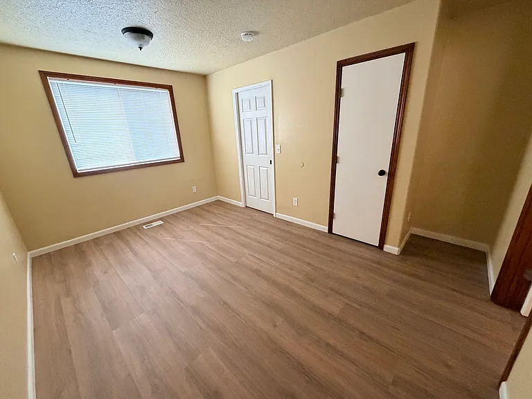 3743 SE 122nd Ave — Photo 5